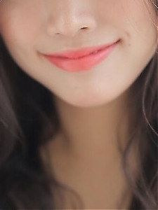友梨奈